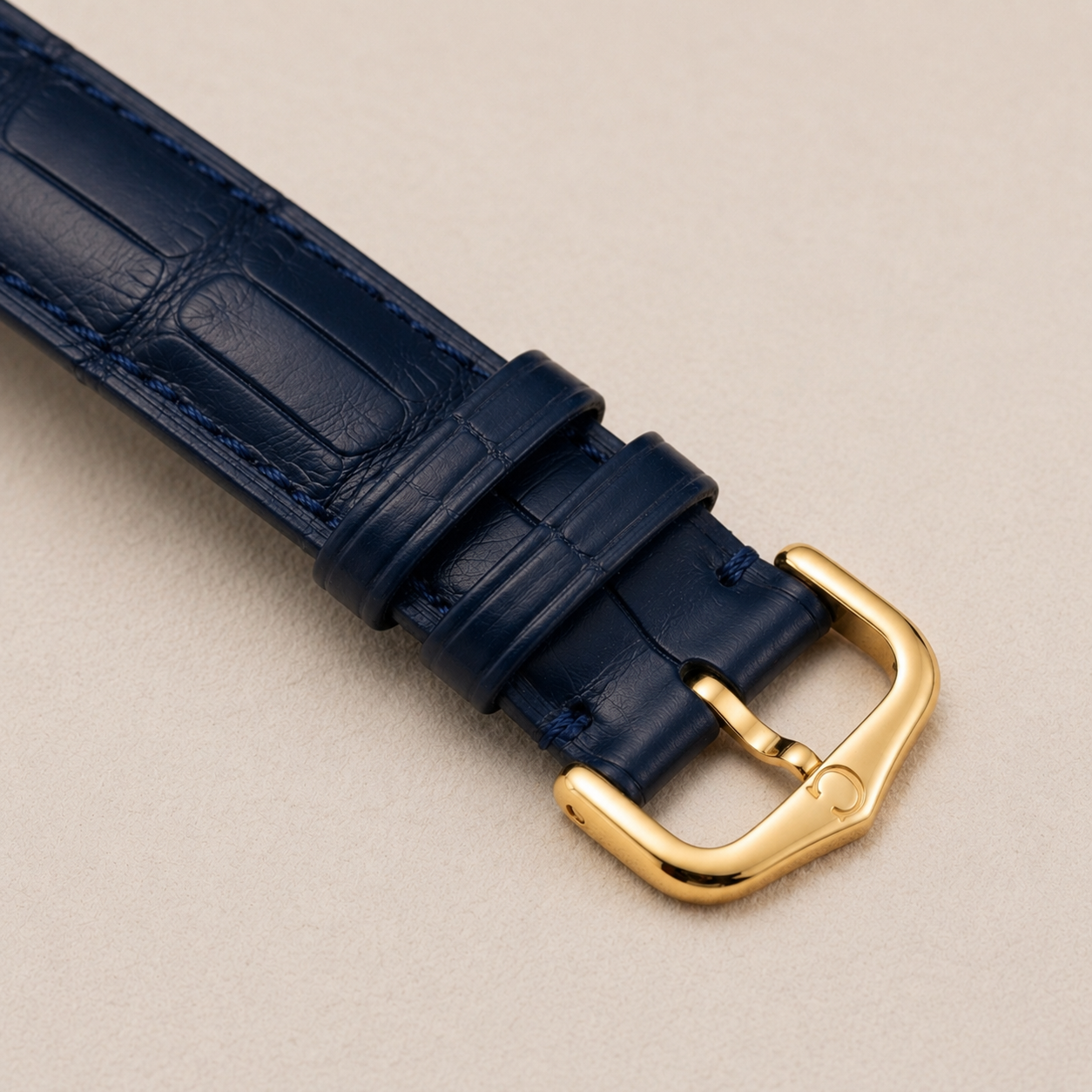 Cartier Tank Must Dial Leather Strap Watch